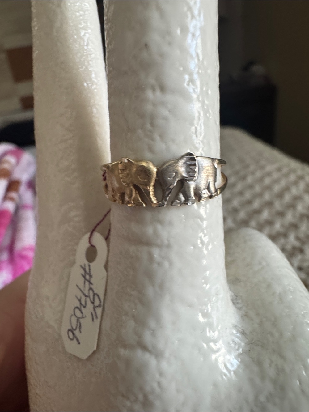 14 K Gold  Elephant Band Ring - (8)